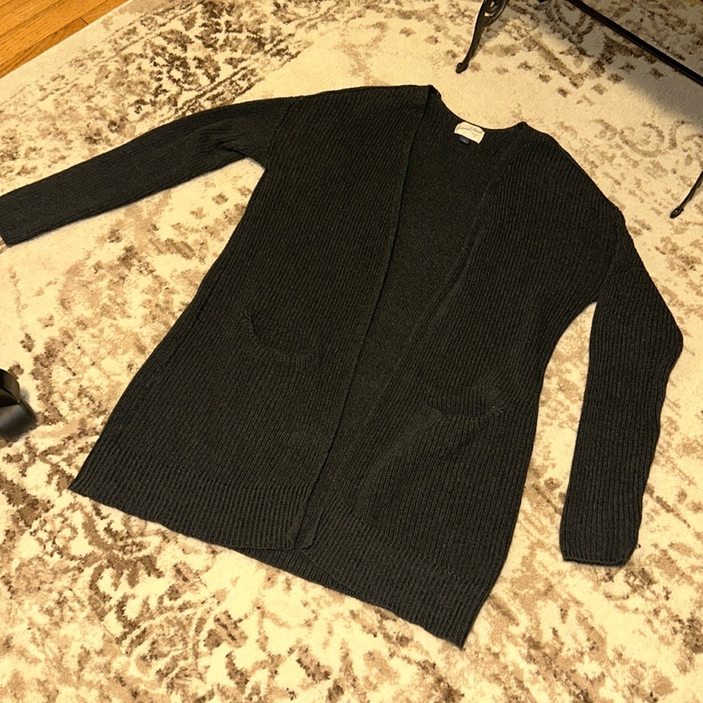 Universal thread knit Charcoal gray cardigan with pockets